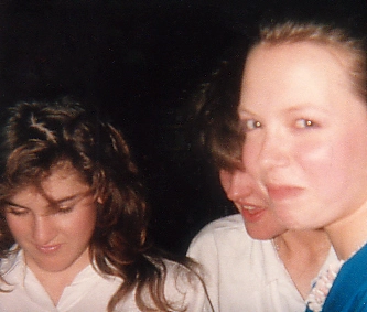 Therese Marshall da ragazza con le amiche